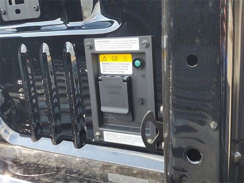 New 2025 Ford F250 Platinum image 9