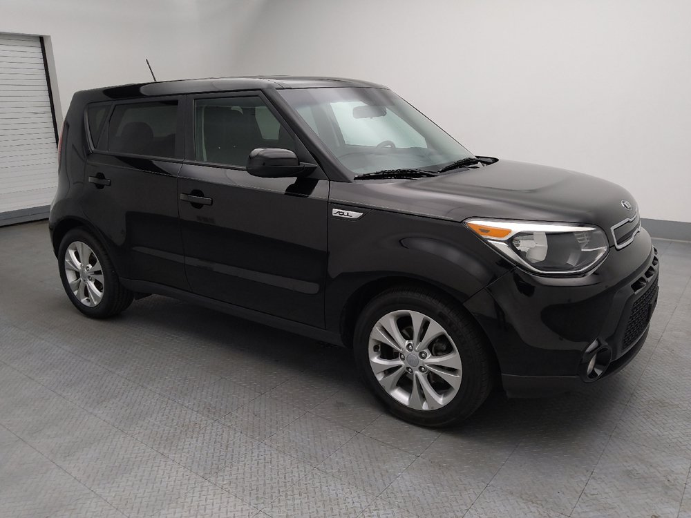 Used 2016 Kia Soul + FWD image 11