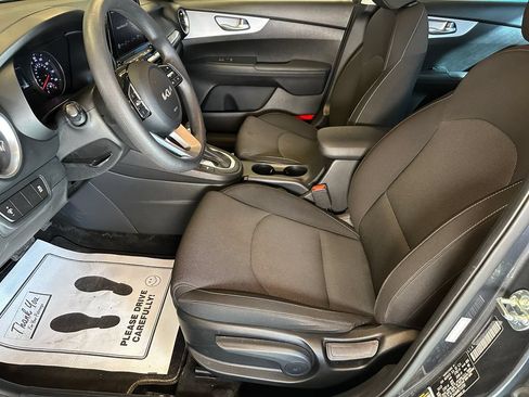Used 2024 Kia Forte LXS FWD image 20