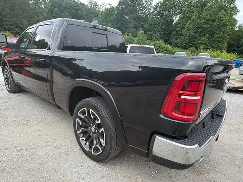 Used 2025 RAM 1500 Limited AWD/4WD image 10