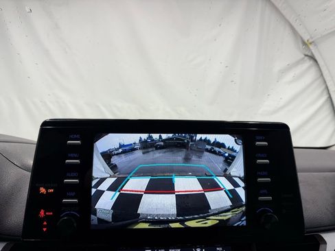 Used 2024 Toyota Sienna LE image 35