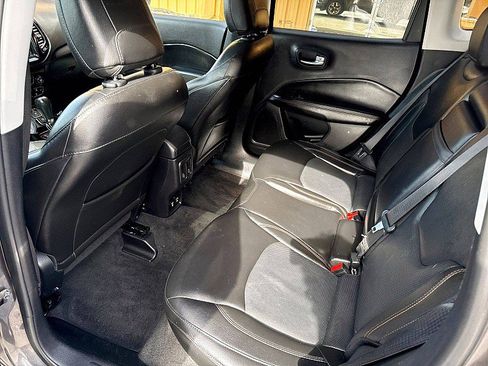 Used 2018 Jeep Compass Limited w/ Navigation Group image 12