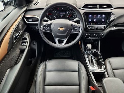 Certified 2022 Chevrolet TrailBlazer ACTIV w/ Sun and Liftgate Package image 16