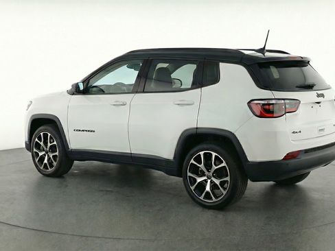 Used 2025 Jeep Compass Limited AWD/4WD image 6