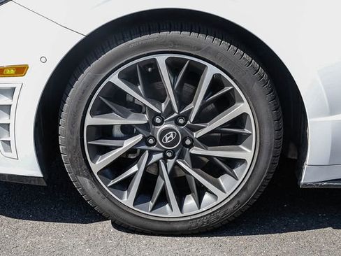 Used 2020 Hyundai Sonata Limited FWD image 11