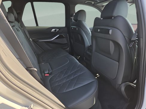 Used 2026 BMW X5 sDrive40i RWD image 15