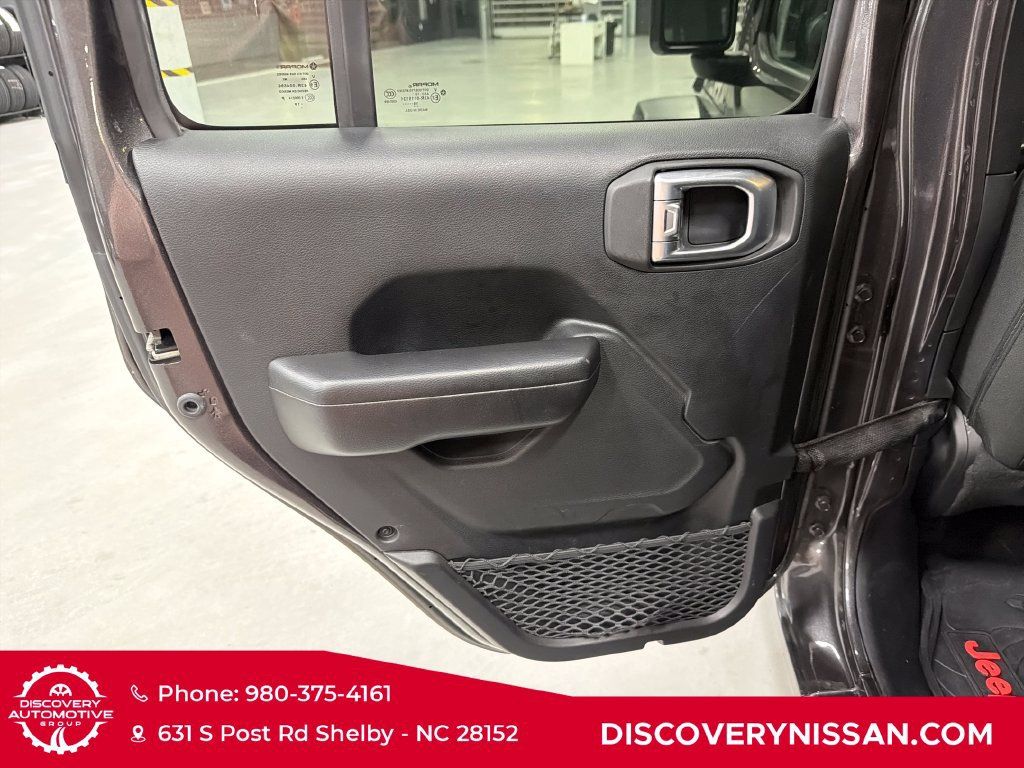 Used 2019 Jeep Wrangler Unlimited Sport S AWD/4WD image 26