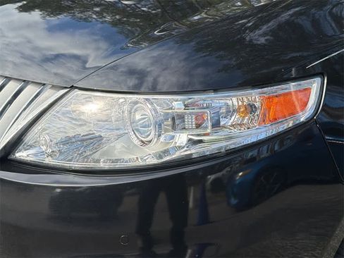 Used 2010 Lincoln MKS image 10
