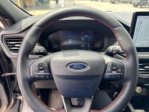 Used 2024 Ford Escape ST-Line w/ Tech Pack #1 FWD image 10