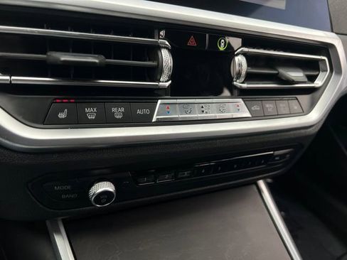 Used 2019 BMW 330i 330i w/ Driving Assistance Package image 25