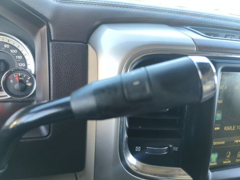 Used 2017 RAM 2500 Laramie w/ Off Road Package image 15