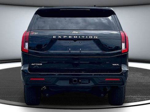 Used 2025 Ford Expedition Max Active AWD/4WD image 5
