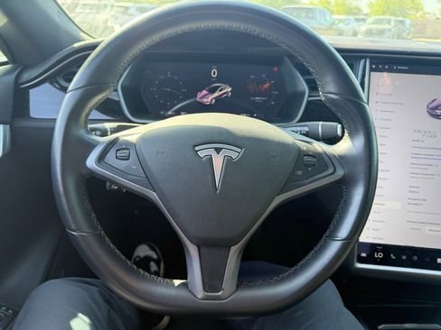 Used 2018 Tesla Model S 75D image 17