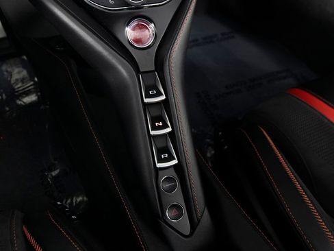 Used 2020 McLaren 720S Performance RWD image 28
