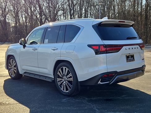 New 2026 Lexus LX 600 4WD w/ Luxury Package image 3