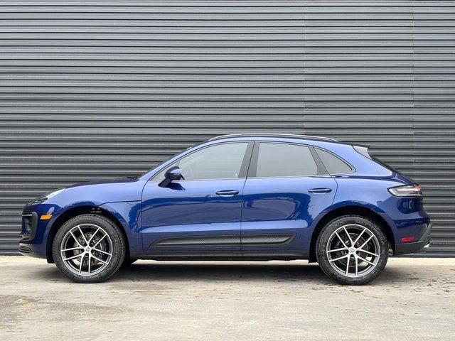 Certified 2026 Porsche Macan AWD/4WD image 2