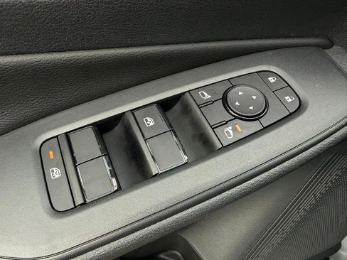 New 2026 Nissan Sentra SV w/ SV Convenience Package FWD image 20