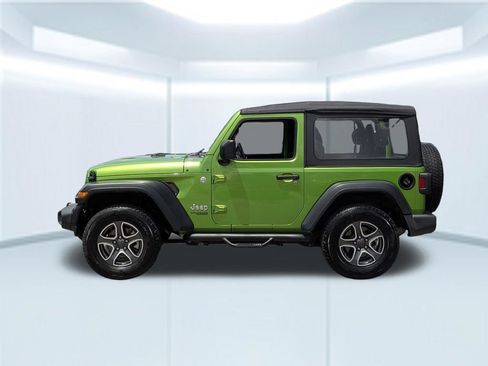 Used 2020 Jeep Wrangler Sport AWD/4WD image 2