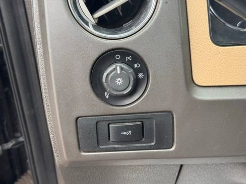 Used 2013 Ford F150 XLT w/ XLT Chrome Pkg AWD/4WD image 16