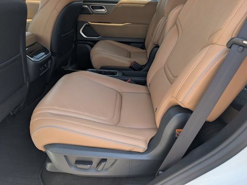 Used 2026 INFINITI QX80 Luxe w/ Cargo Package AWD/4WD image 13