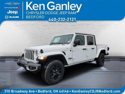 New 2023 Jeep Gladiator Sport