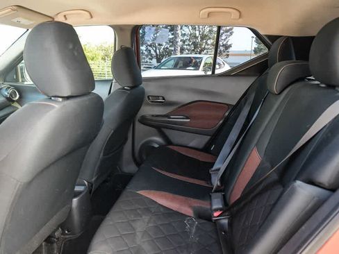 Used 2020 Nissan Kicks SR FWD image 18