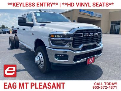 New 2025 RAM 3500 Tradesman w/ Chrome Appearance Group