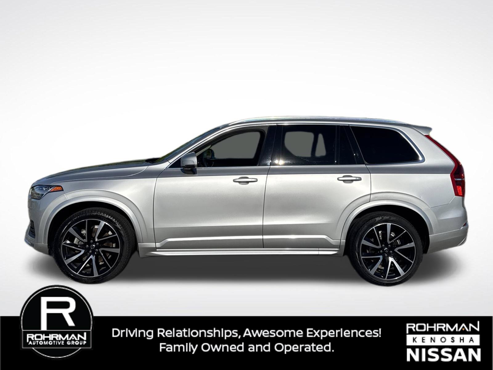 Used 2021 Volvo XC90 T6 Momentum w/ Protection Package Premier AWD/4WD image 2