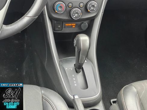 Used 2022 Chevrolet Trax LT w/ Driver Confidence Package AWD/4WD image 12