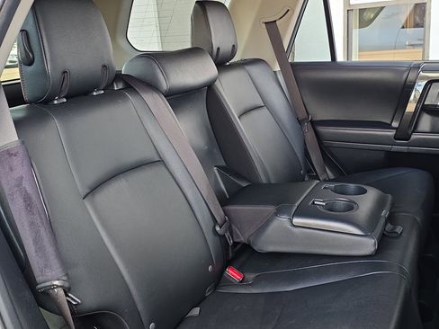 Used 2022 Toyota 4Runner TRD Off-Road Premium image 33