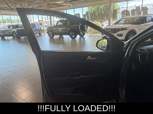 Used 2017 Kia Sportage EX w/ EX Technology Package FWD image 16