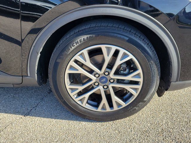 Certified 2022 Ford Escape SEL w/ Technology Package FWD image 12
