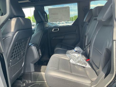 New 2026 Ford Bronco Big Bend w/ Black Diamond Package AWD/4WD image 13
