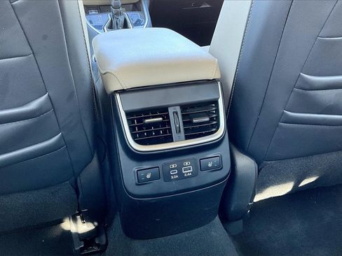 Used 2023 Subaru Legacy Limited image 33