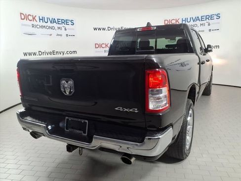 Used 2022 RAM 1500 Big Horn AWD/4WD image 6