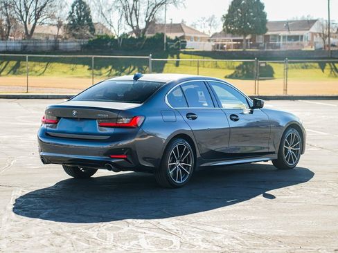 Used 2019 BMW 330i xDrive Sedan w/ Convenience Package image 5