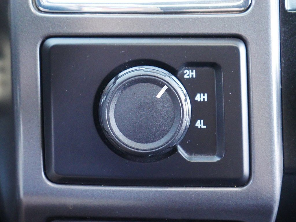 Used 2016 Ford F150 XLT w/ Equipment Group 302A Luxury AWD/4WD image 37
