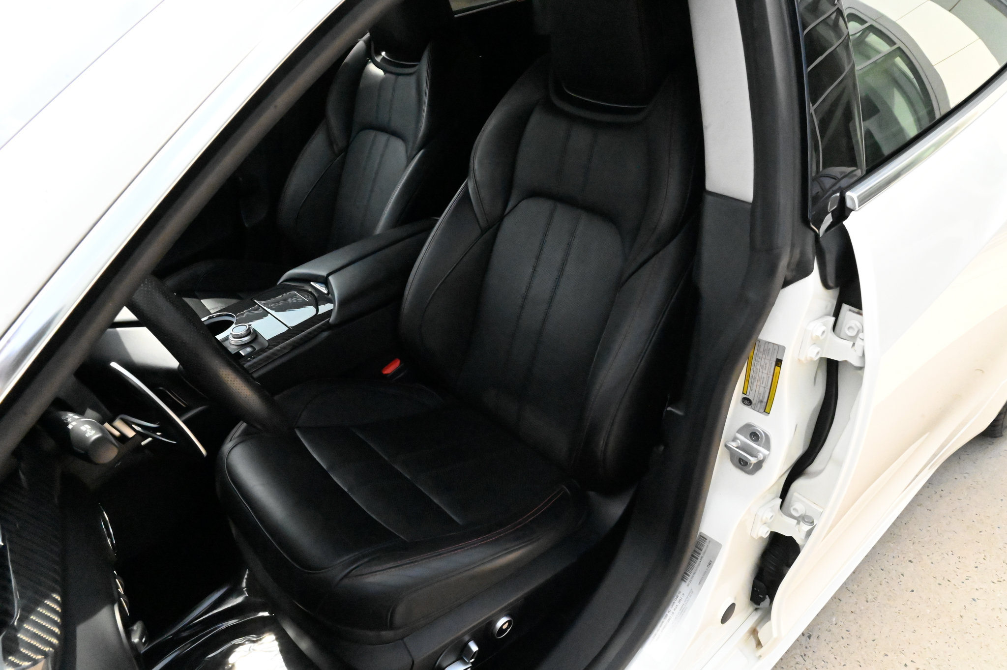 Used 2021 Maserati Quattroporte S GranSport Q4 AWD/4WD image 18