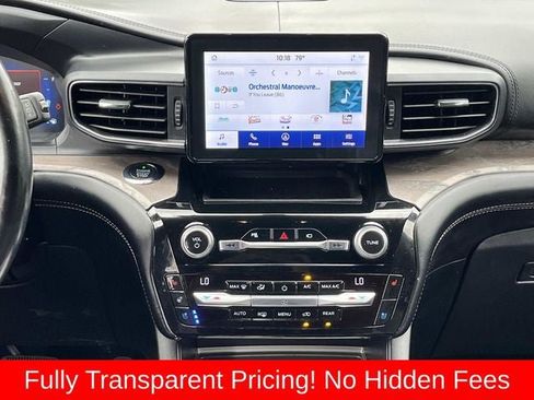 Used 2021 Ford Explorer Platinum w/ Equipment Group 601A AWD/4WD image 14