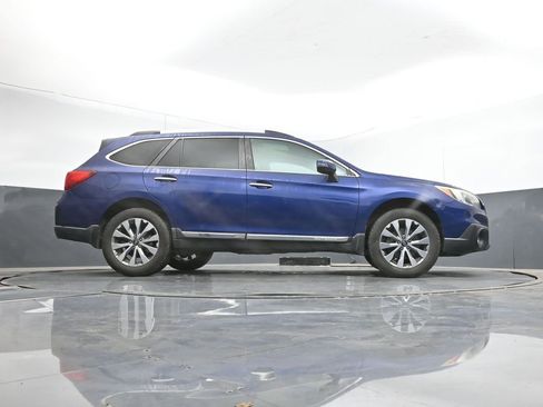 Used 2017 Subaru Outback 2.5i Touring w/ Popular Package #5A image 42