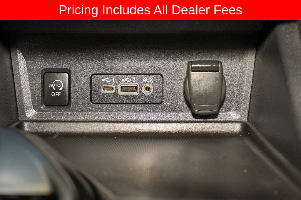 Used 2025 Nissan Sentra SV FWD image 14