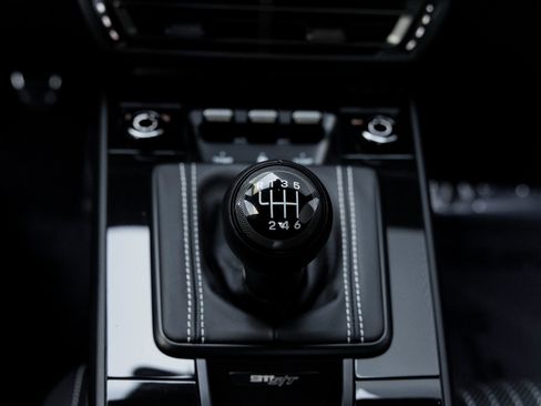 Used 2024 Porsche 911 S/T image 26