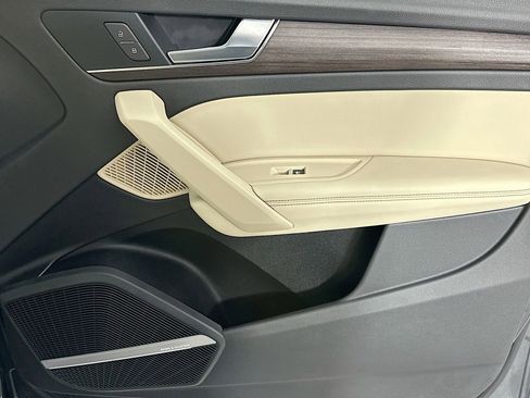 Used 2022 Audi Q5 2.0T Premium Plus w/ Premium Plus Package image 23