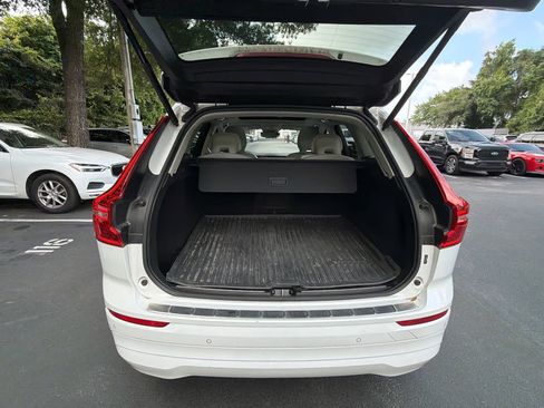 Certified 2023 Volvo XC60 B5 Core w/ Climate Package FWD image 23