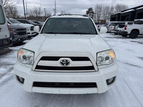 Used 2006 Toyota 4Runner Limited image 2