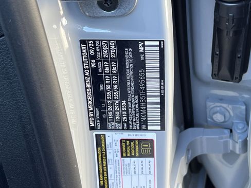 New 2026 Mercedes-Benz GLC 300 4MATIC image 35