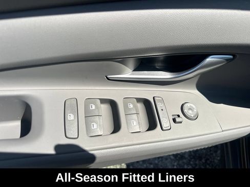 Used 2026 Hyundai Elantra SE FWD image 10