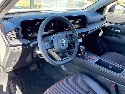 New 2026 Nissan Kicks SR image 8