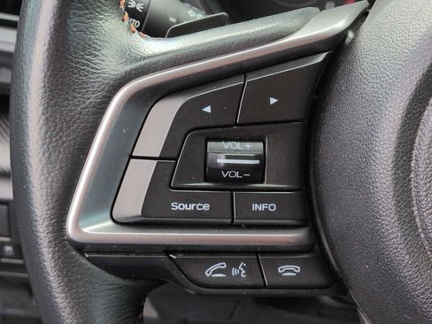 Used 2019 Subaru Crosstrek 2.0i Premium image 24