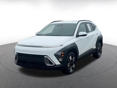 Used 2025 Hyundai Kona SEL image 7
